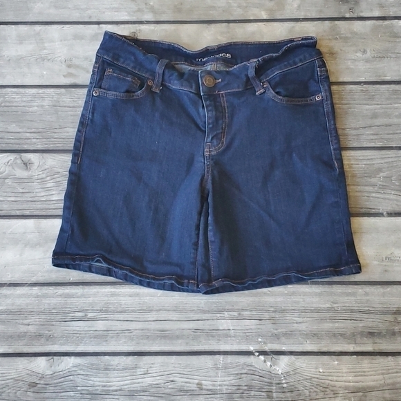 Maurices Pants - Maurices Size 6 Jean Shorts